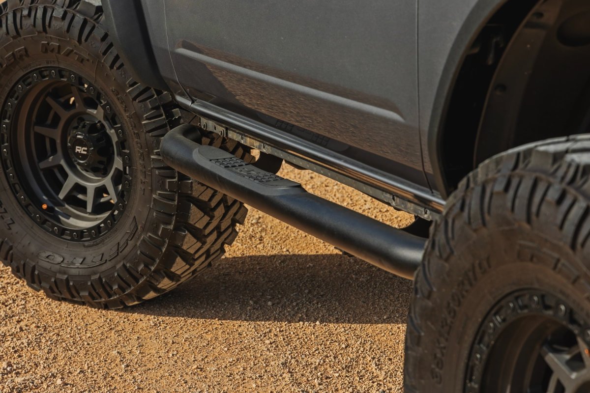 Ford Bronco Nerf Steps - Rough Country - 3-Inch Tube, 2-Door - '21-'26